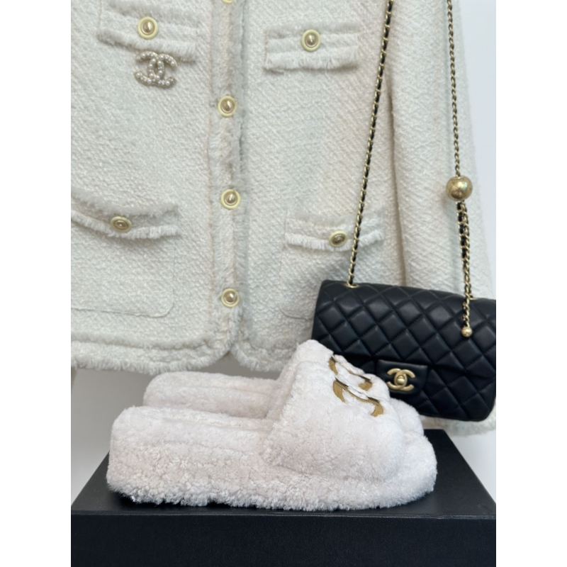 Ch*el slippers